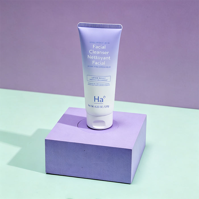 MINISO Hyaluronic acid facial cleanser